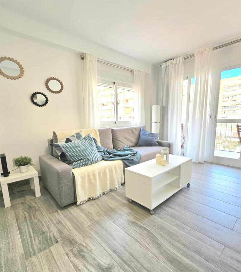 Mavi Torre Del Mar Apartment Ngoại thất bức ảnh